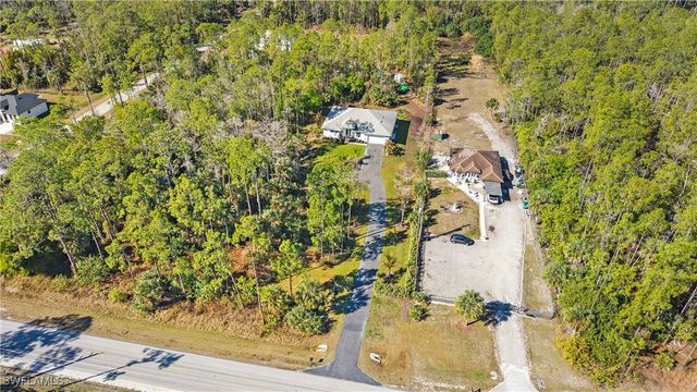 569 Desoto BLVD S, Naples, FL 34117