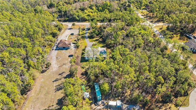 569 Desoto BLVD S, Naples, FL 34117