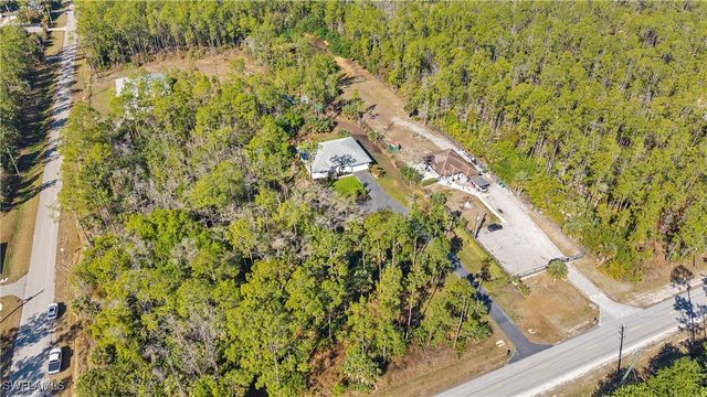 569 Desoto BLVD S, Naples, FL 34117