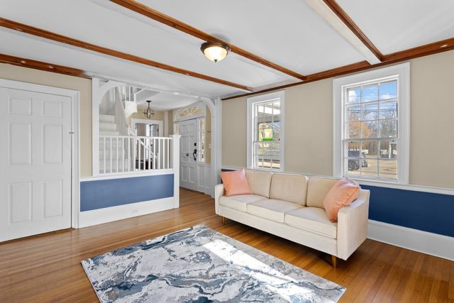 80 Lafayette Road, Hampton Falls, NH 03844