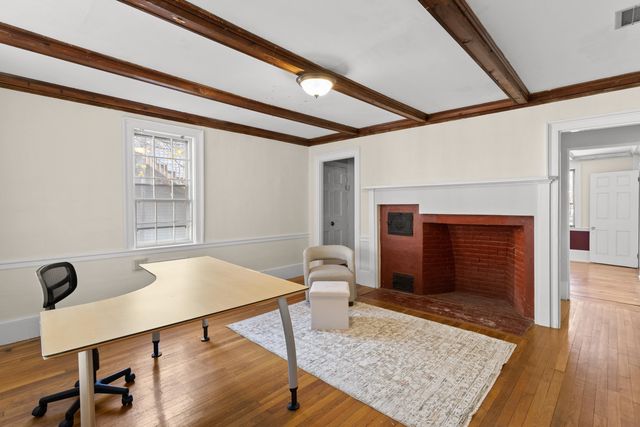 80 Lafayette Road, Hampton Falls, NH 03844