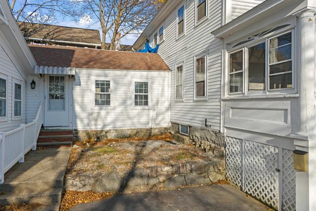 80 Lafayette Road, Hampton Falls, NH 03844