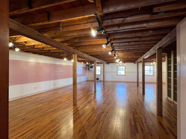 80 Lafayette Road, Hampton Falls, NH 03844