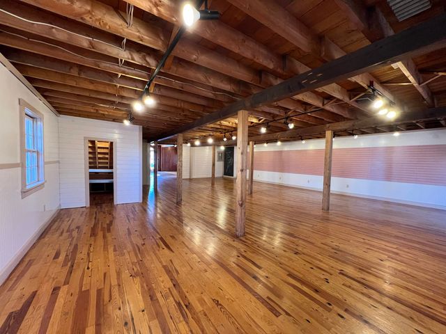 80 Lafayette Road, Hampton Falls, NH 03844