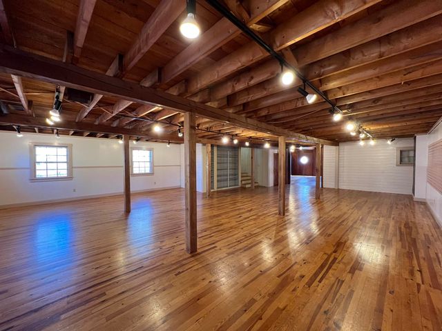 80 Lafayette Road, Hampton Falls, NH 03844