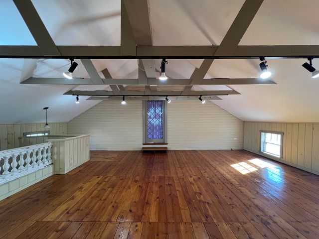 80 Lafayette Road, Hampton Falls, NH 03844