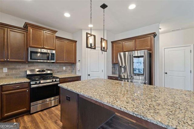 9240 Hollywood Drive, Gainesville, GA 30506