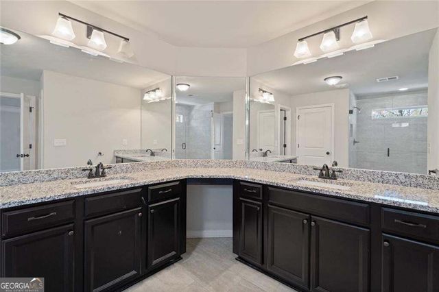9240 Hollywood Drive, Gainesville, GA 30506