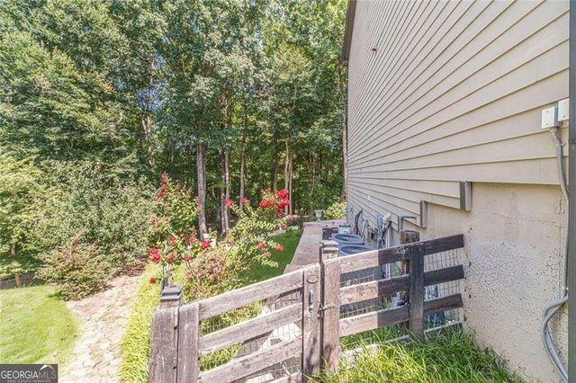 9240 Hollywood Drive, Gainesville, GA 30506