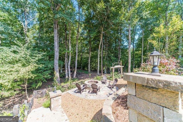 9240 Hollywood Drive, Gainesville, GA 30506