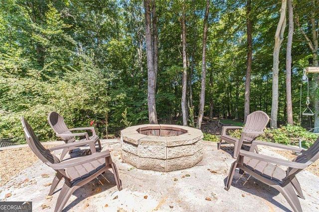 9240 Hollywood Drive, Gainesville, GA 30506