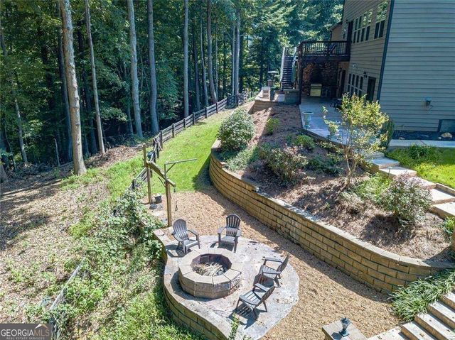 9240 Hollywood Drive, Gainesville, GA 30506