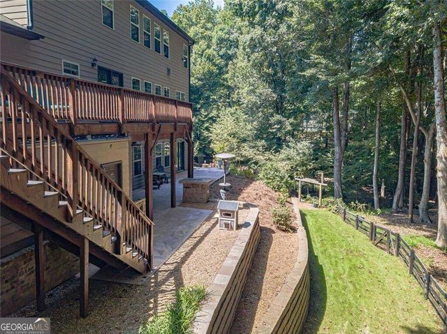9240 Hollywood Drive, Gainesville, GA 30506