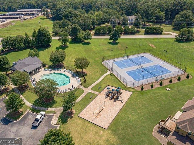 9240 Hollywood Drive, Gainesville, GA 30506