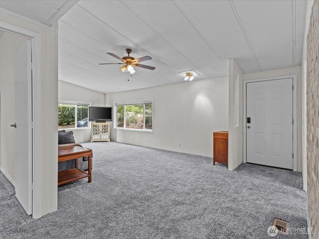 5800 164th Street SE, Snohomish, WA 98296