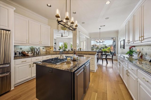 631 Northport Lane, League City, TX 77565
