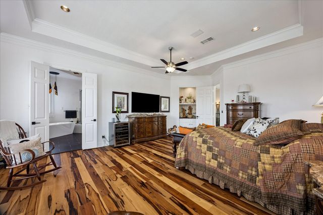 631 Northport Lane, League City, TX 77565