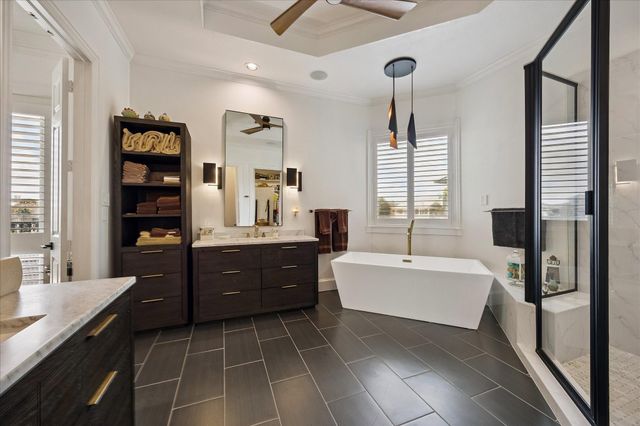 631 Northport Lane, League City, TX 77565