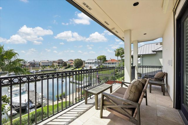 631 Northport Lane, League City, TX 77565