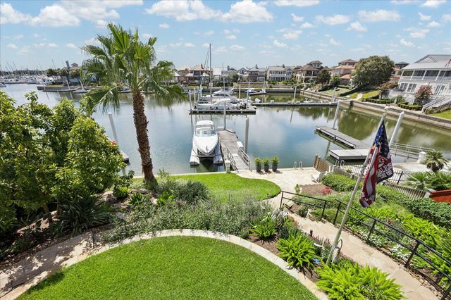 631 Northport Lane, League City, TX 77565
