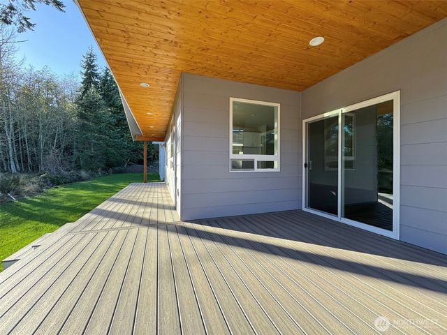 1413 Discovery Loop, Port Angeles, WA 98363