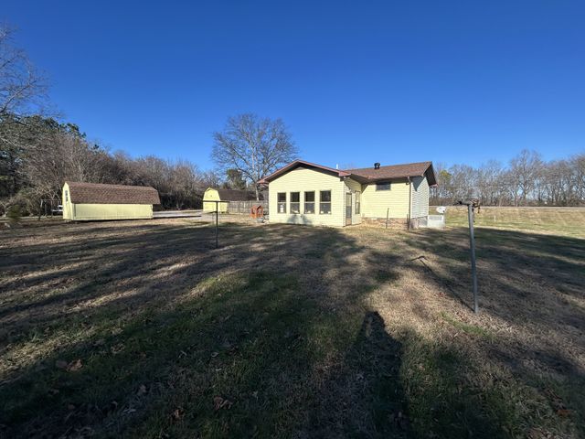 11331 Tullahoma Hwy, Tullahoma, TN 37388