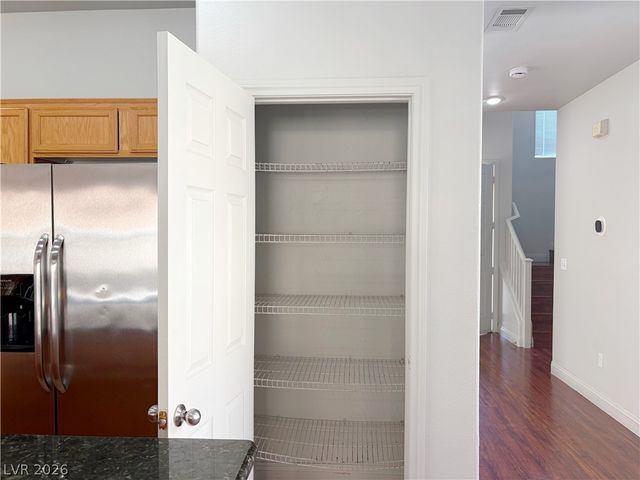 7796 Somerhill Point Way, Las Vegas, NV 89139