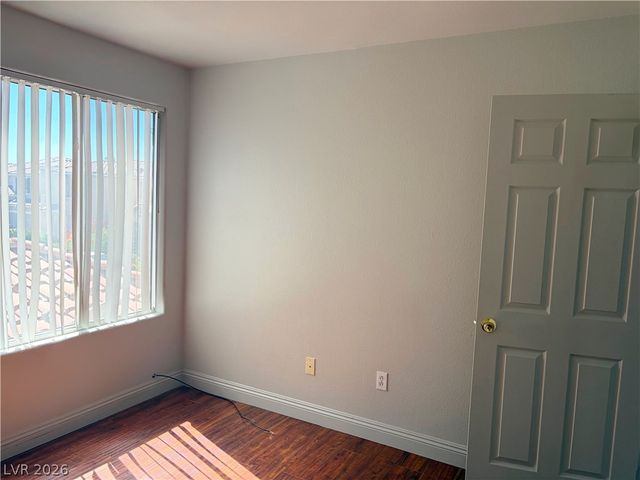 7796 Somerhill Point Way, Las Vegas, NV 89139