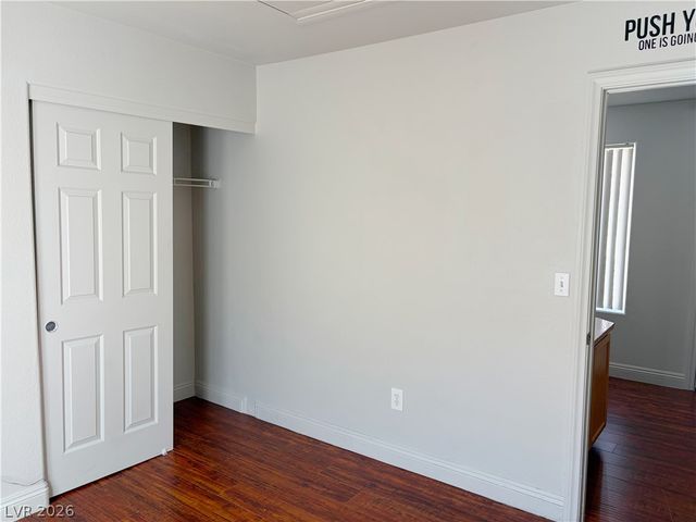 7796 Somerhill Point Way, Las Vegas, NV 89139