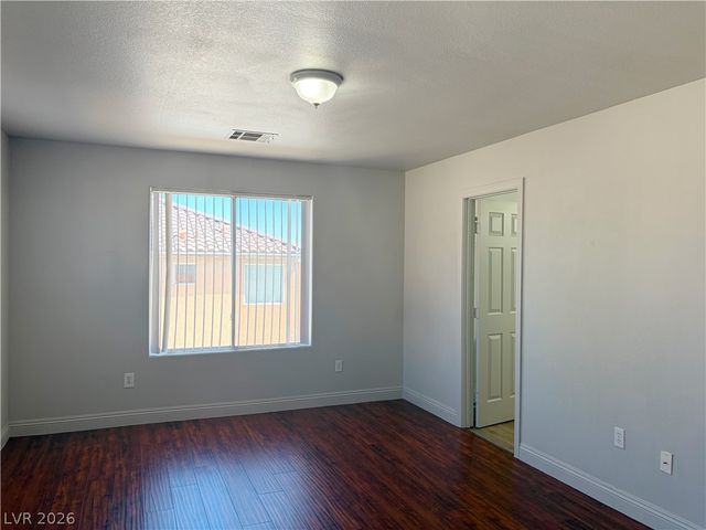 7796 Somerhill Point Way, Las Vegas, NV 89139