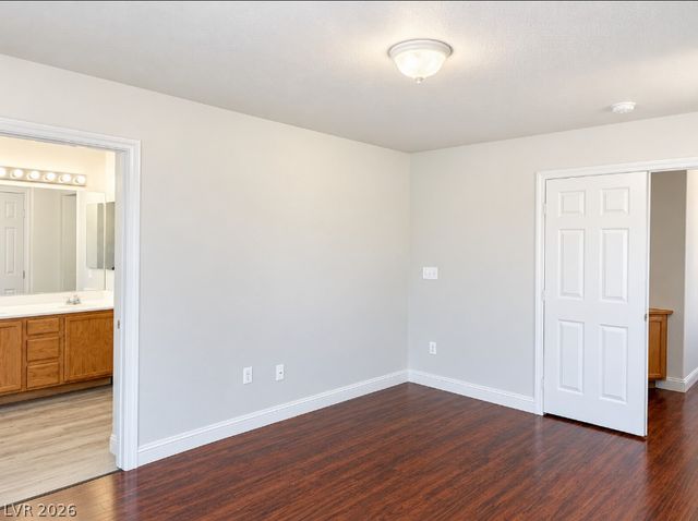 7796 Somerhill Point Way, Las Vegas, NV 89139