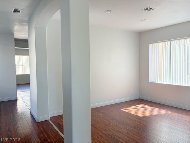 7796 Somerhill Point Way, Las Vegas, NV 89139