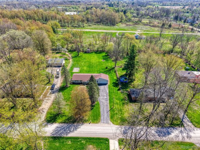 11891 Post Lane, Green Oak Township, MI 48178