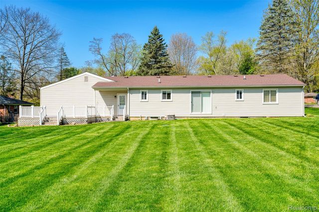 11891 Post Lane, Green Oak Township, MI 48178