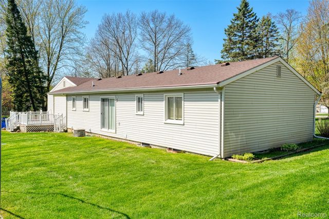 11891 Post Lane, Green Oak Township, MI 48178