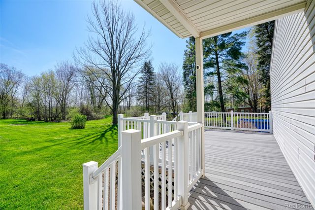 11891 Post Lane, Green Oak Township, MI 48178