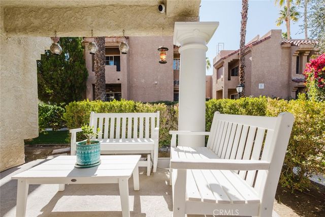 2700 Lawrence Crossley Road 37, Palm Springs, CA 92264