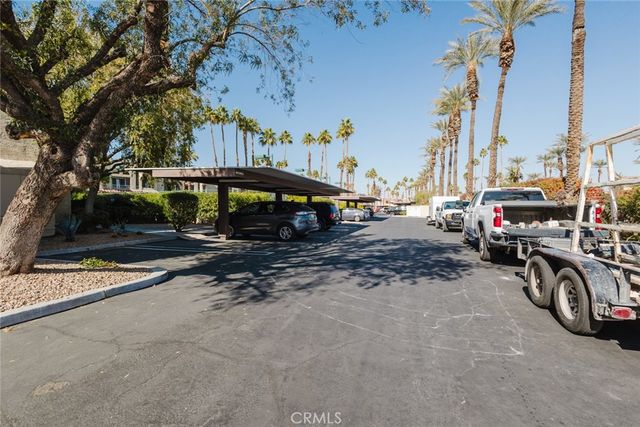 2700 Lawrence Crossley Road 37, Palm Springs, CA 92264