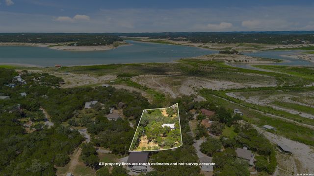 190 PRIVATE ROAD 275, Mico, TX 78056