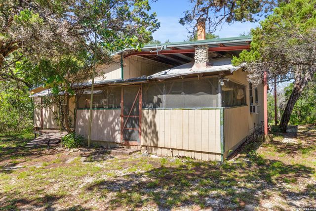 190 PRIVATE ROAD 275, Mico, TX 78056