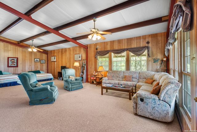 190 PRIVATE ROAD 275, Mico, TX 78056