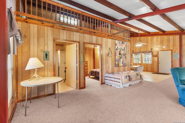 190 PRIVATE ROAD 275, Mico, TX 78056