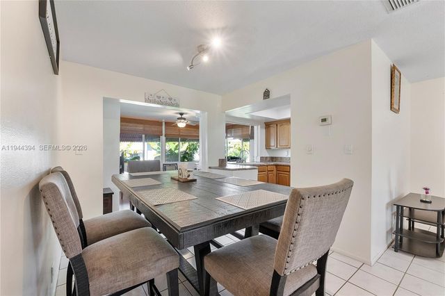 5011 NW 51st St, Tamarac, FL 33319