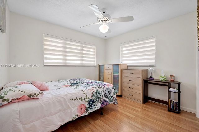 5011 NW 51st St, Tamarac, FL 33319