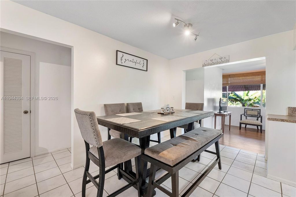 5011 NW 51st St, Tamarac, FL 33319