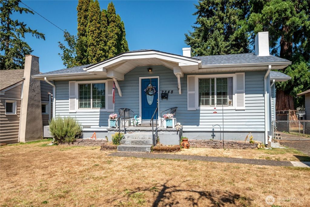 2848 Dover Street, Longview, WA 98632