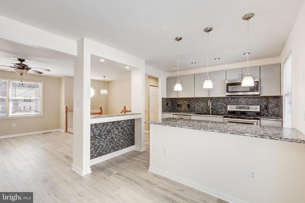 Image 14 of property listing at 6617 STIRRUP CT, Eldersburg, MD 21784