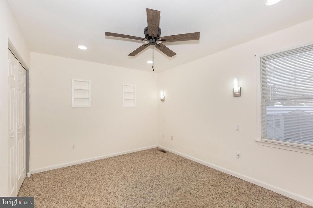 Image 23 of property listing at 6617 STIRRUP CT, Eldersburg, MD 21784