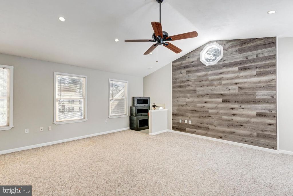 Image 31 of property listing at 6617 STIRRUP CT, Eldersburg, MD 21784