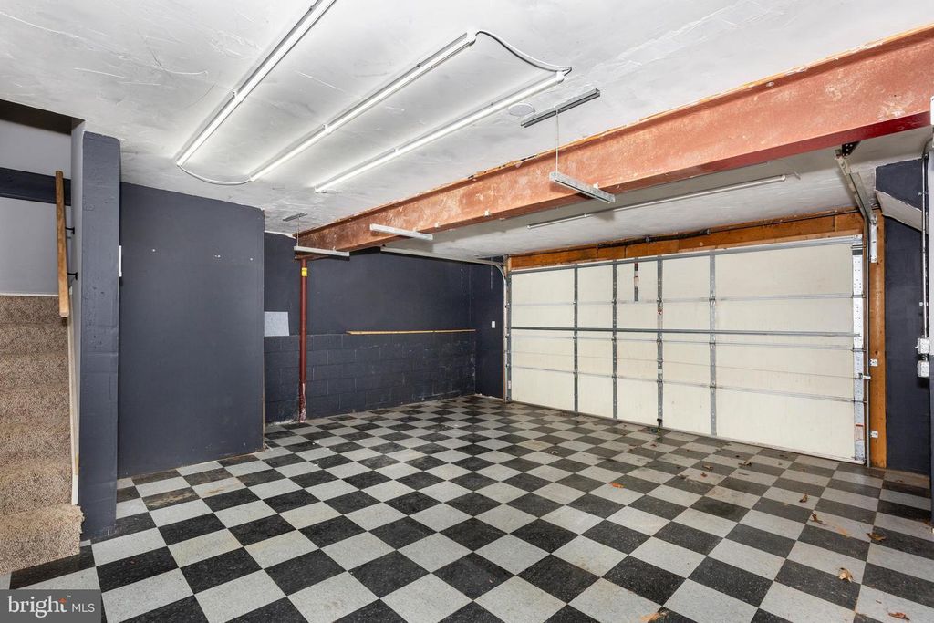 Image 35 of property listing at 6617 STIRRUP CT, Eldersburg, MD 21784